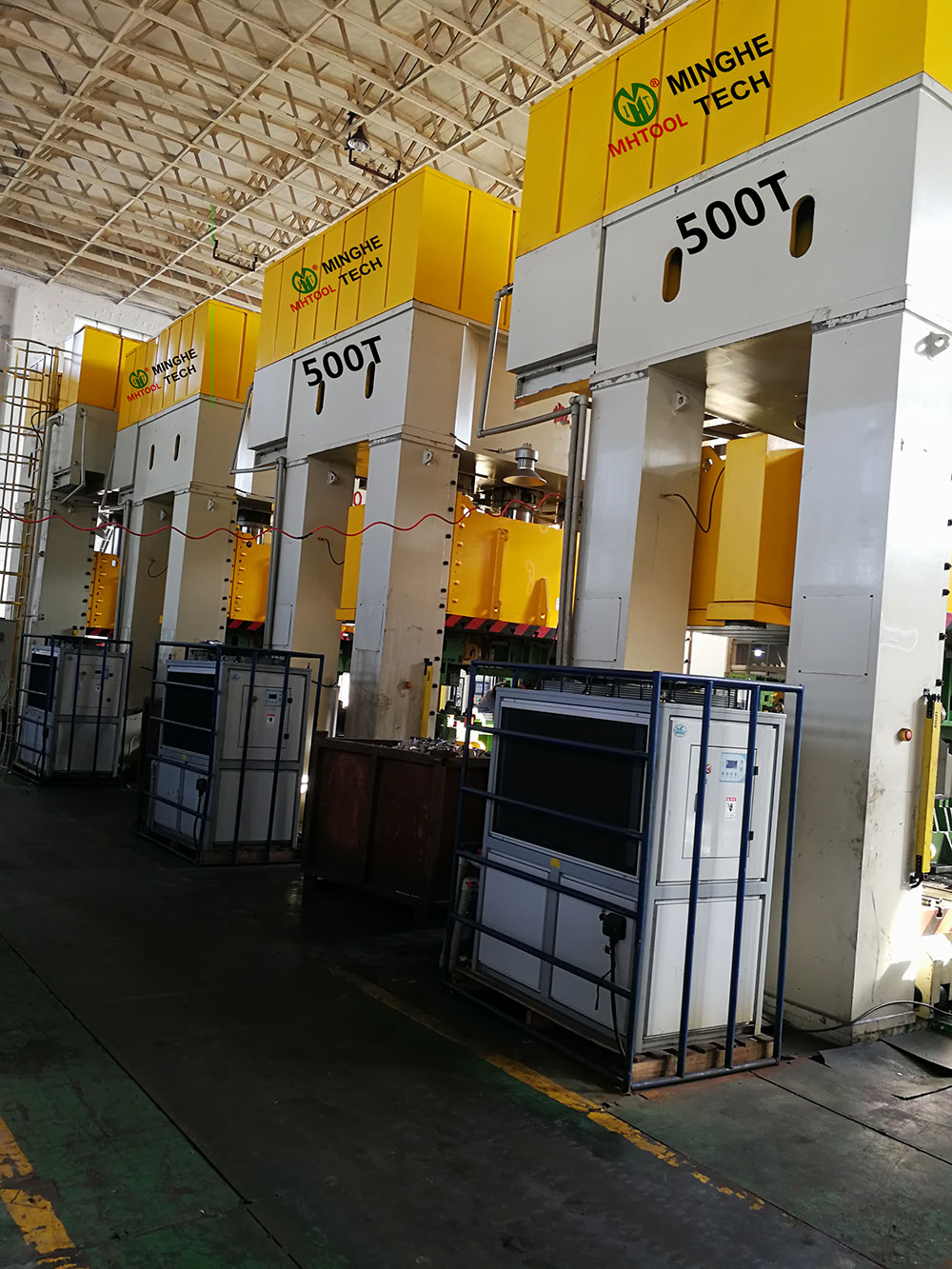 023-MingHe-Four-Column-Gantry-Stamping-Drawing-Hydraulic-Press-1-(4)500T